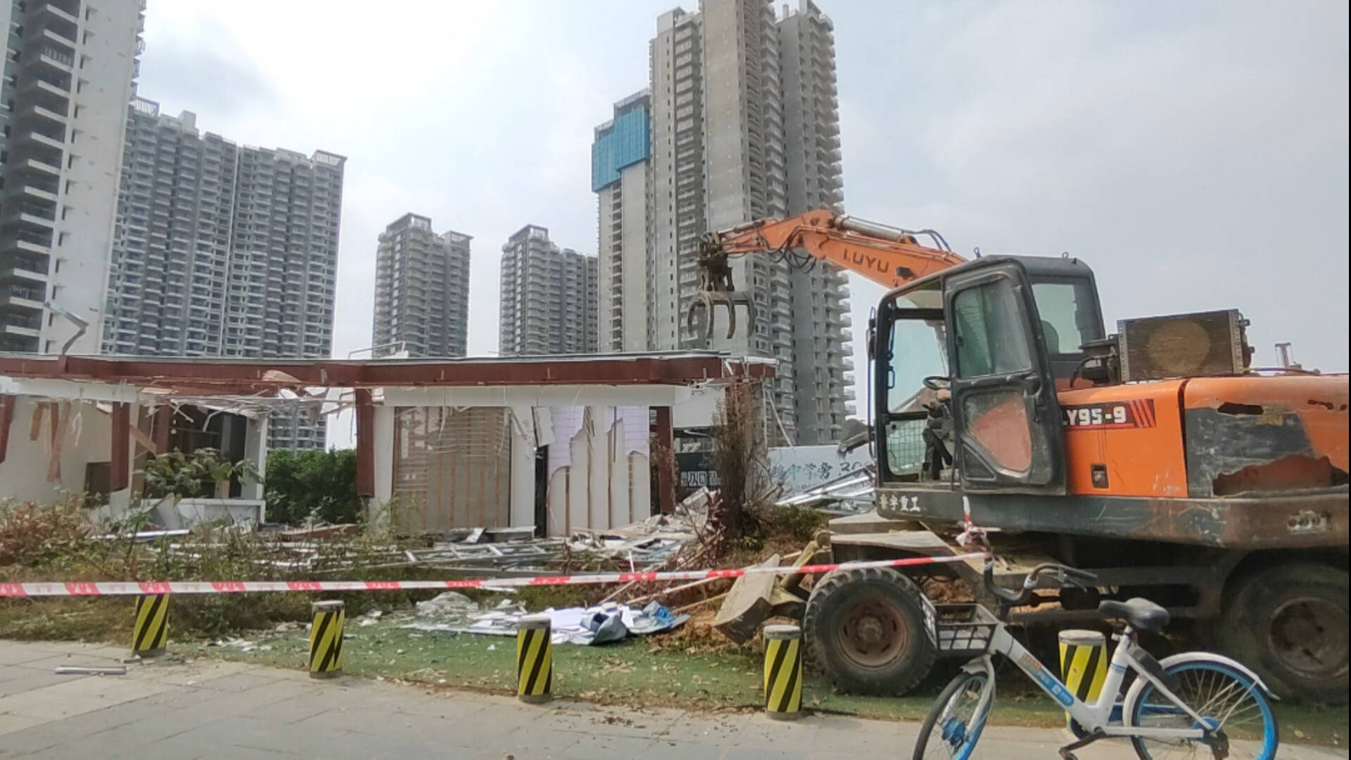 玉林集装箱活动房：临时建筑的新选择